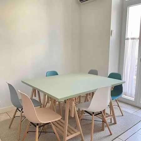 6 Pers Forville * Cannes